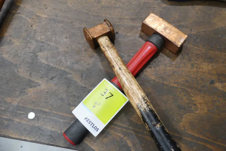 2x Hammer, verschiedene